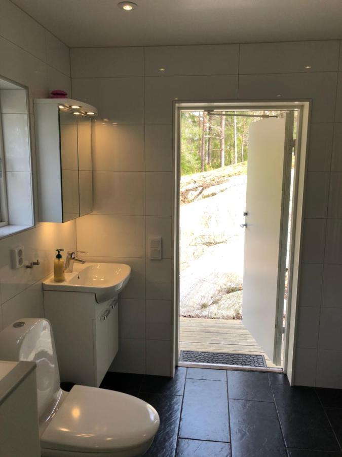 Haellestrand Cottage -Sillen Strömstad エクステリア 写真