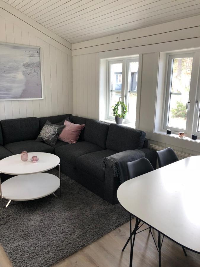 Haellestrand Cottage -Sillen Strömstad エクステリア 写真