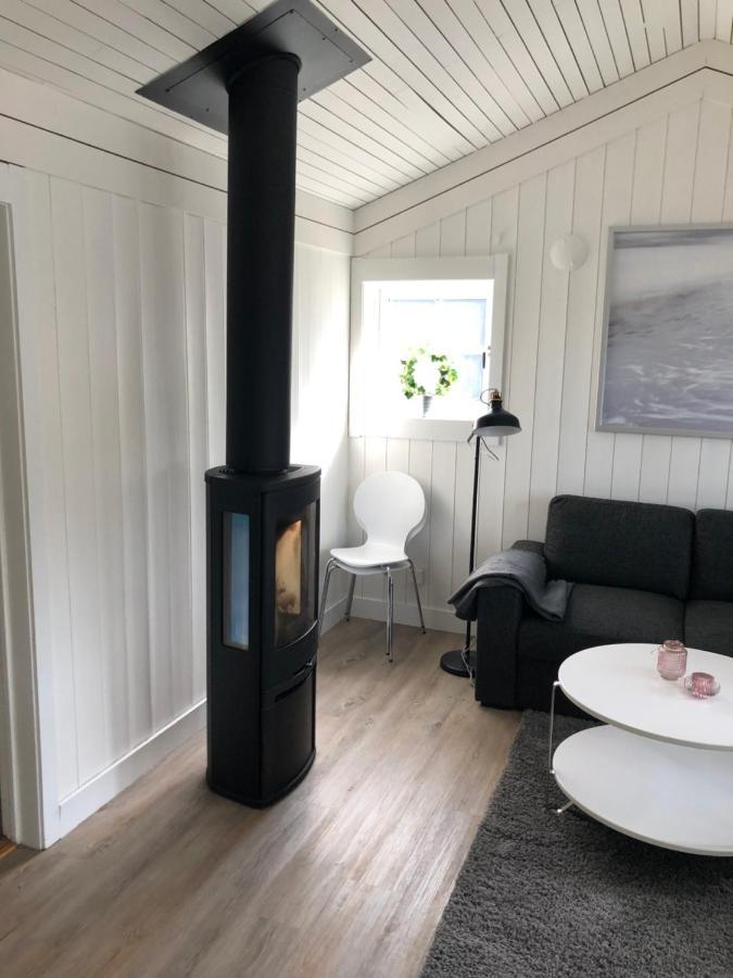Haellestrand Cottage -Sillen Strömstad エクステリア 写真
