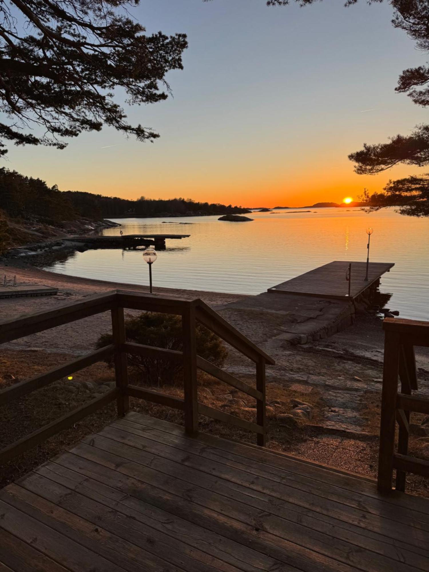 Haellestrand Cottage -Sillen Strömstad エクステリア 写真